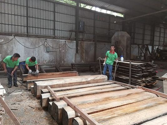فانتزی چوب فنیر سانتوس گلاب چوب فنیر انسان ساخته شده صفحه 2050-3200mm برای ابزار موسیقی چین کارخانه 528C / 528S