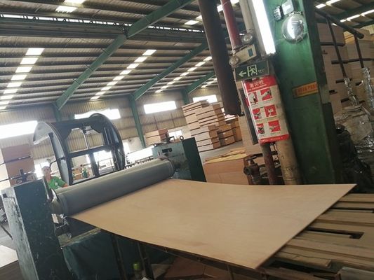 فانتزی چوب فنیر سانتوس گلاب چوب انسان ساخت فنیر ورق 2050-3200mm برای ابزار موسیقی چین کارخانه