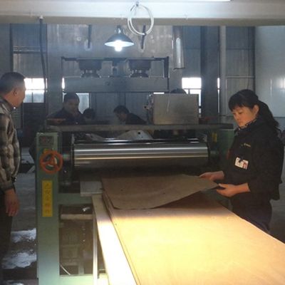 روکش چوب آبنوس مهندسی شده کامپوزیت بازسازی شده H408 3100mm برای کابینت
