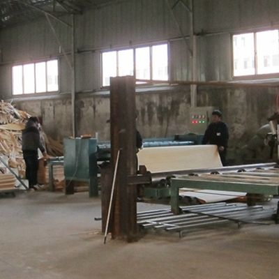 بافت شبکه 2200mm فرنیر بلوط مهندسی شده برای صفحه تزئینی داخلی