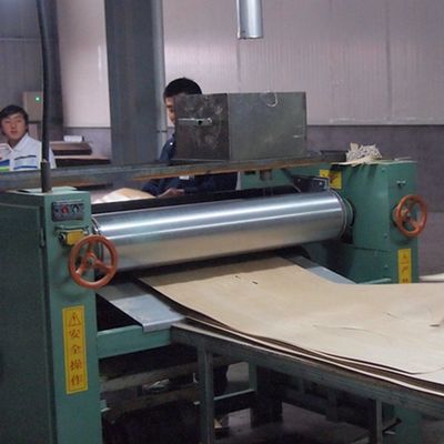 فنیر چوب مهندسی بالا گردو WT-X063 خاکستری مستقیم طول 2850mm برای دکوراسیون داخلی