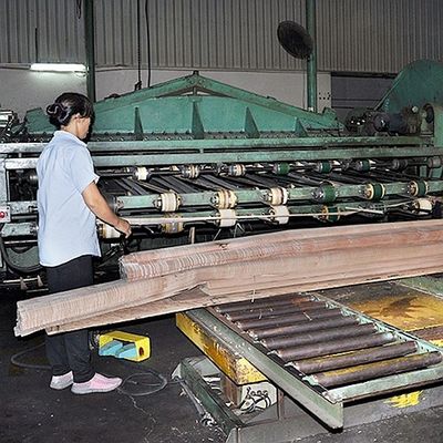 تزئینات روکش چوب طبیعی چوب ساج برش تخت دانه تاج 2050-3200 میلی متر طول