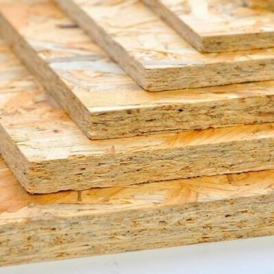 تخته ی رشته ای جهت دار OSB2 سه لایه ای با دارچین شعاعی 2745 میلی متر طول برای صفحه ی حمل بار