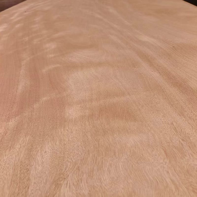 2440 * 1220 قطعه کامل گابون Okume چوب فنیر 0.2mm - 0.4mm برای فانتزی پانل کارخانه